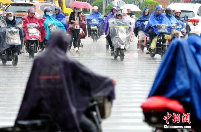 华北局地强降雨，抢险救援行动迅速展开