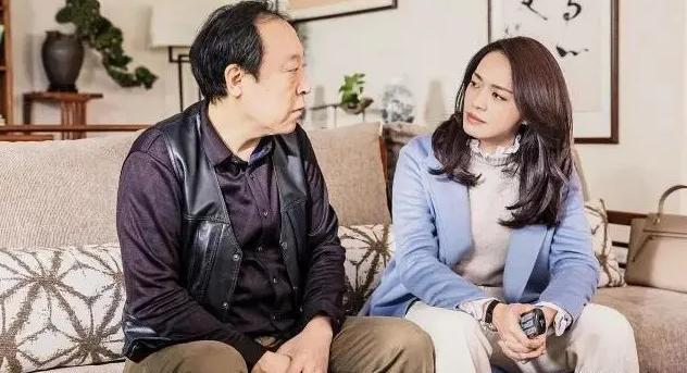 统计局职工办培训班拒退3.6万学费，公权与私利的边界探讨