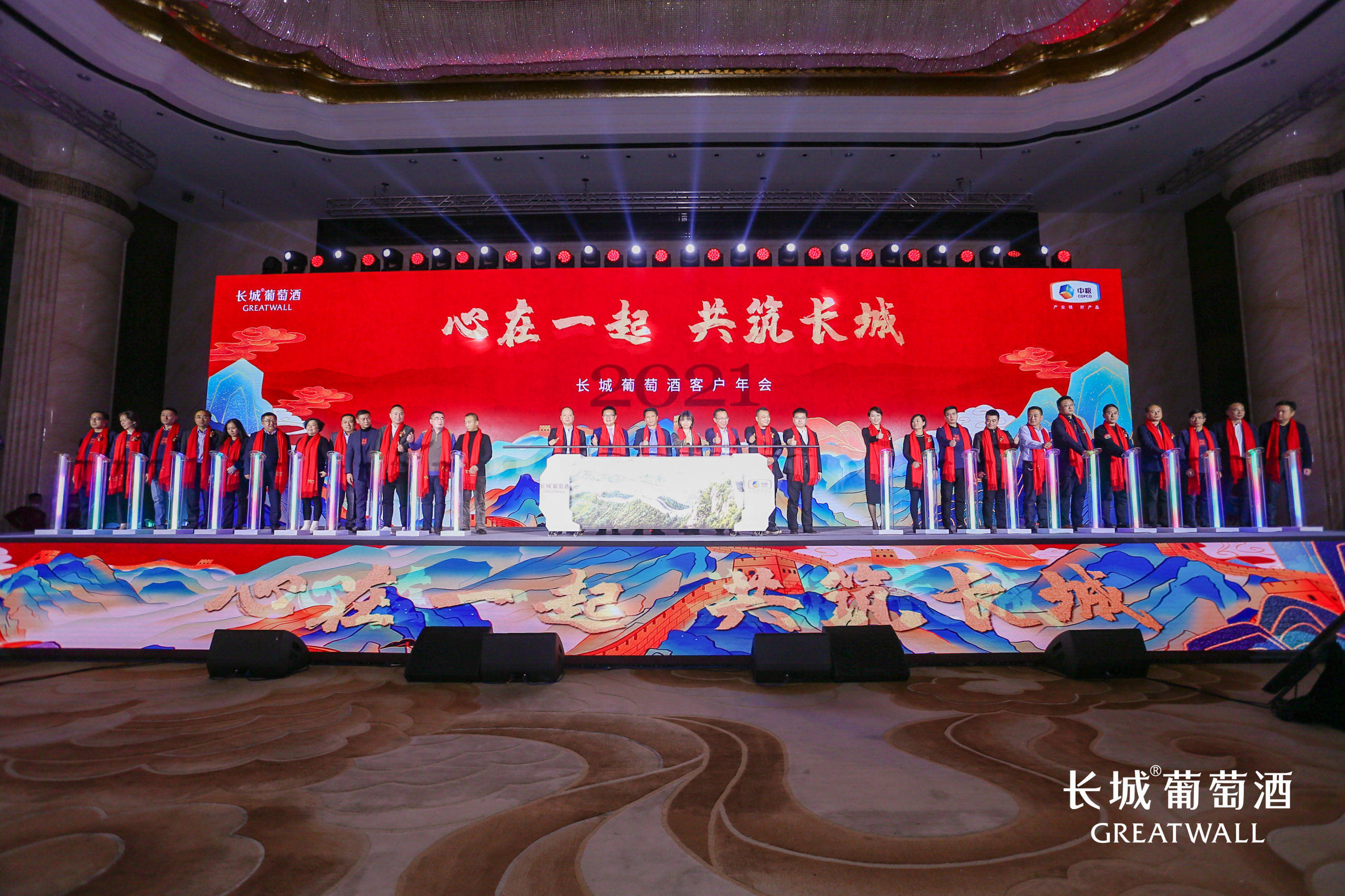 众明星心系北京，捐款捐物驰援灾区，共筑爱心长城