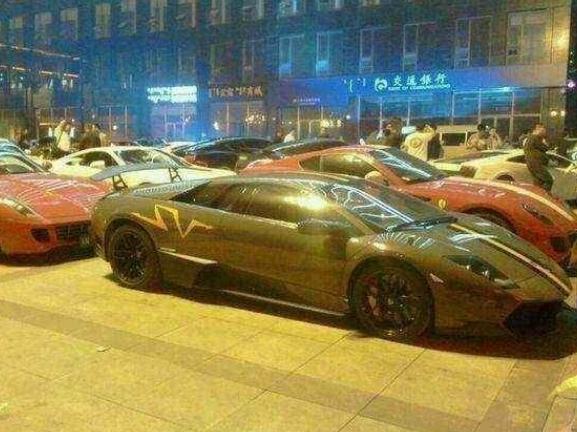 迪拜，从土豪天堂到低价游的平民乐园