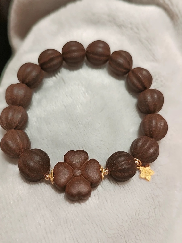 中药手串，年轻人新宠的背后与专家提醒