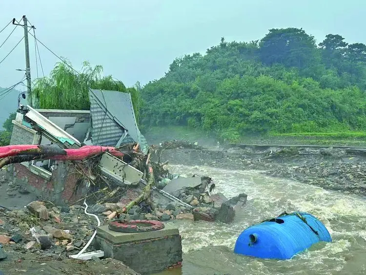 密云暴雨，洪水肆虐下的村民心声与抗争