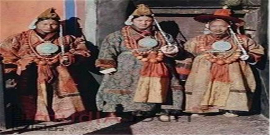 陪爬服务，兴起与边界的模糊