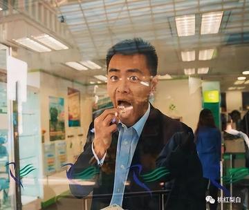 海归富二代的极简生活，月仅百元挑战下的心灵觉醒