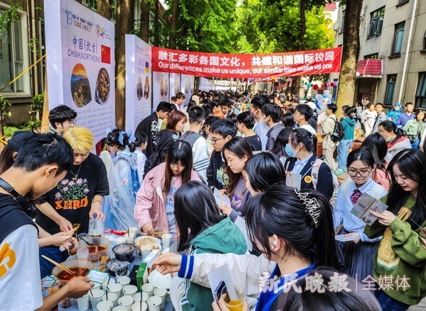 印度女留学生的韩餐肉山吐槽，文化差异下的美食体验