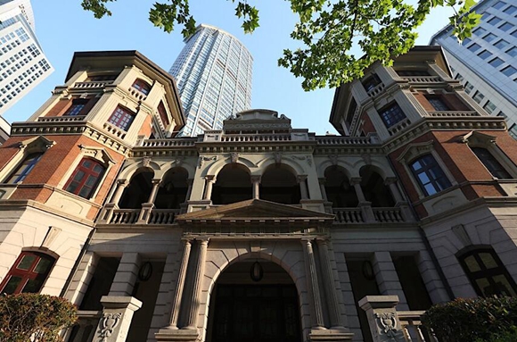 百年老洋房惊现二拍，降价5000余万，引爆市场关注