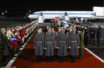 俄罗斯外长拉夫罗夫的卫衣外交，时尚与政治的意外碰撞