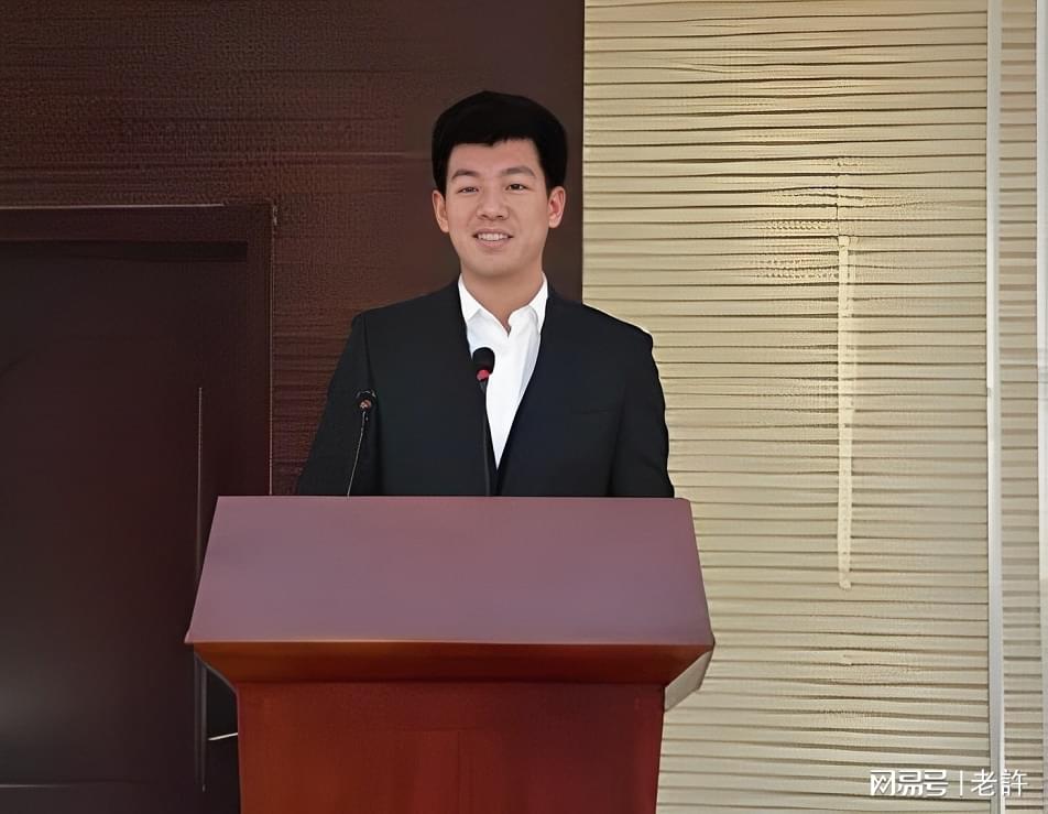 青春掌舵，南宁17岁公司董事长背后的故事与启示