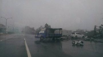 台风杨柳登陆台湾台东，风雨中的守护与坚韧