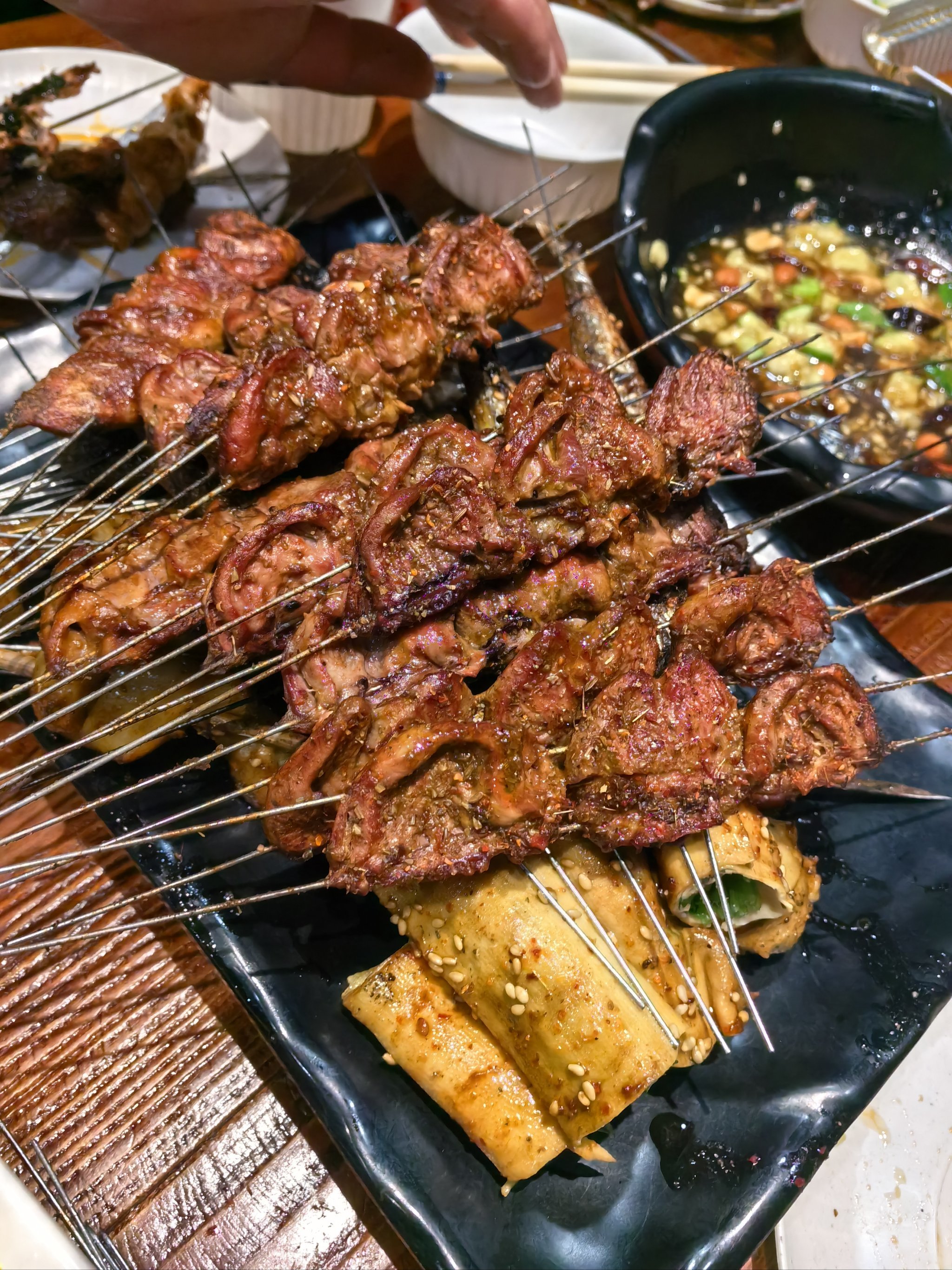 锦州烧烤，万物皆可烤的味觉盛宴