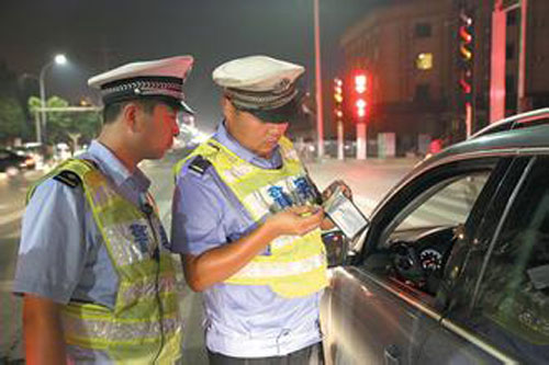 当地社会对代驾司机撞倒2名女生致死事件的深度回应