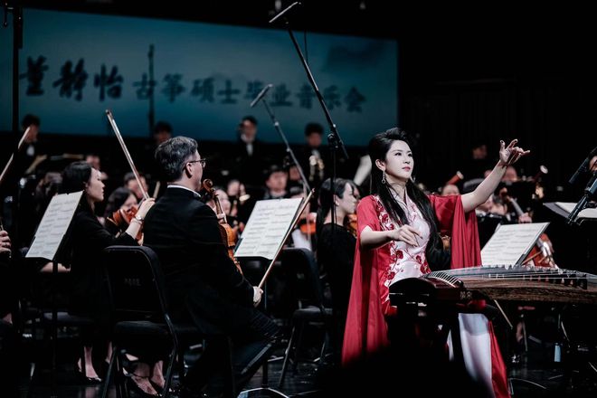 彭佳慧自责泪流，音乐与情感的深度共鸣