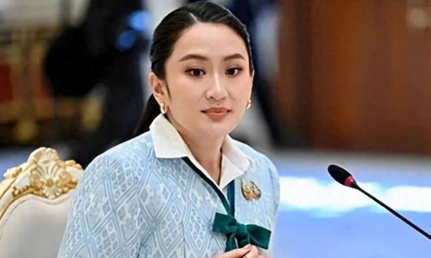 佩通坦的微笑，泰国政治风云中的淡然一瞥