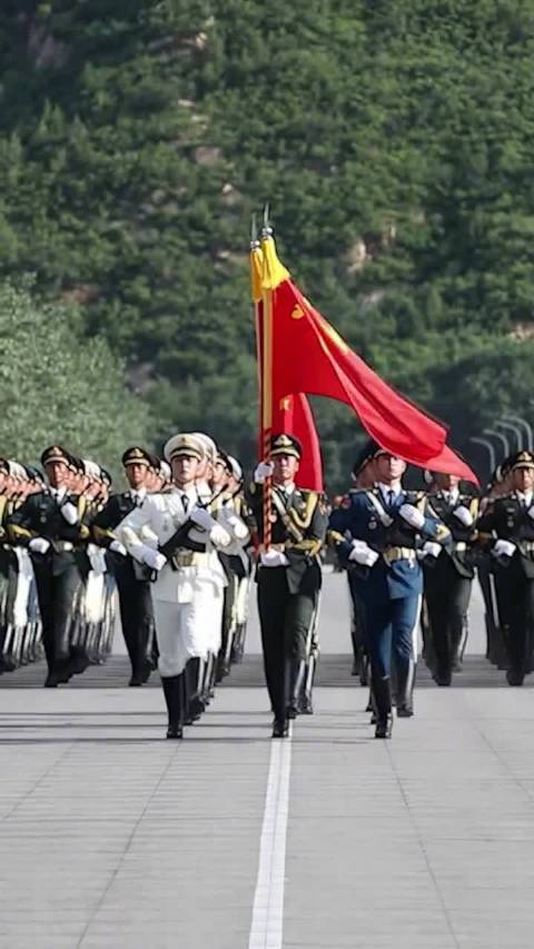九三阅兵，天安门广场布置正式亮相，国家荣耀的庄严展示
