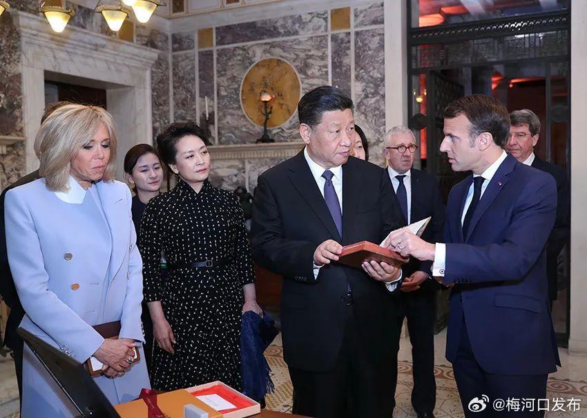 特朗普以最高礼仪迎接普京，两国元首的非凡会晤与全球目光
