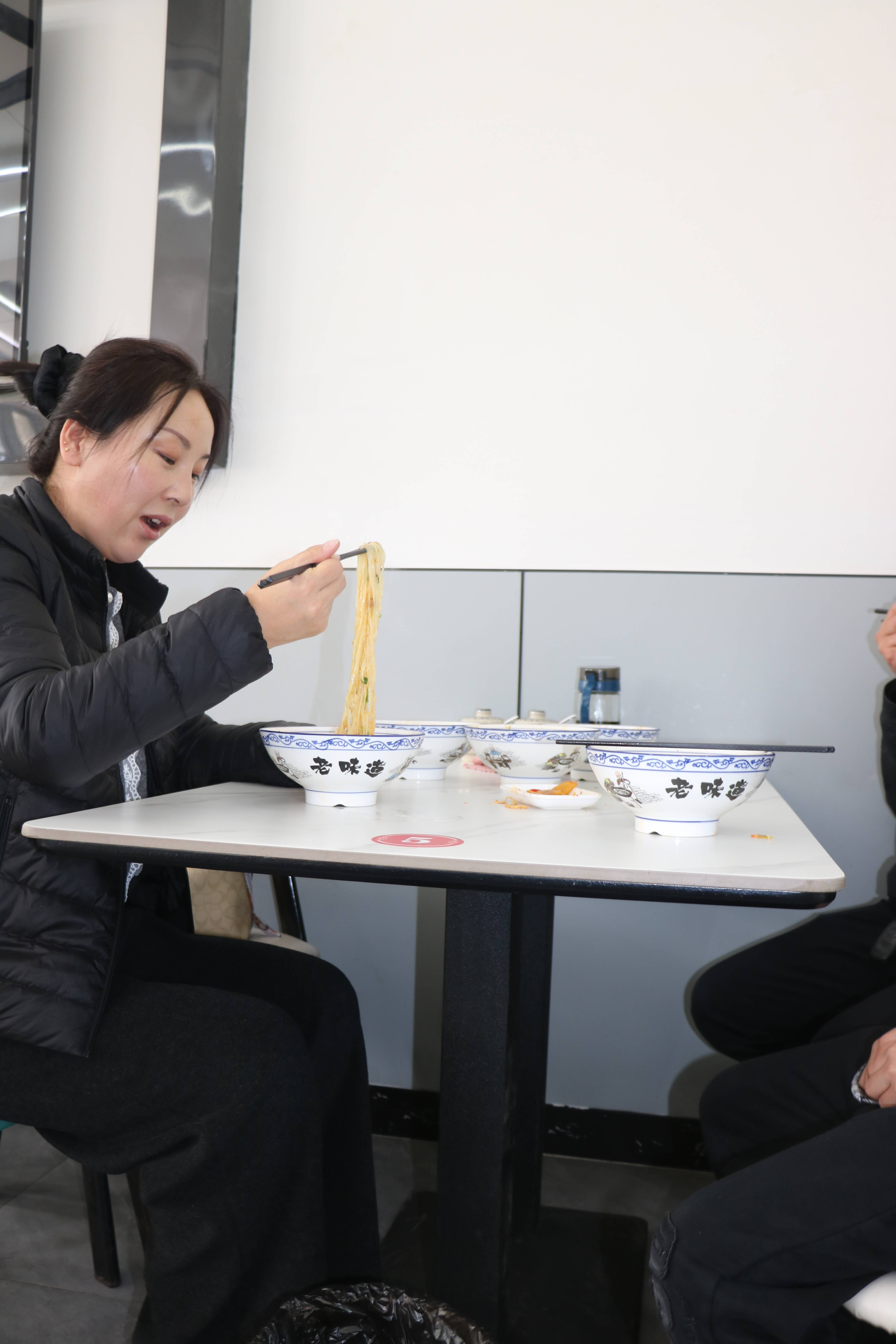 续面当事顾客的温馨回忆，共消费140元的温暖时光