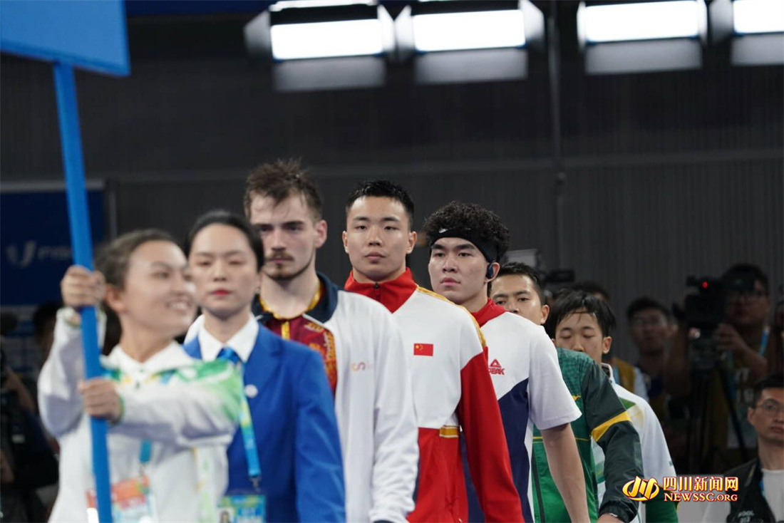 卢卓灵，成都世运会中国代表团首金得主