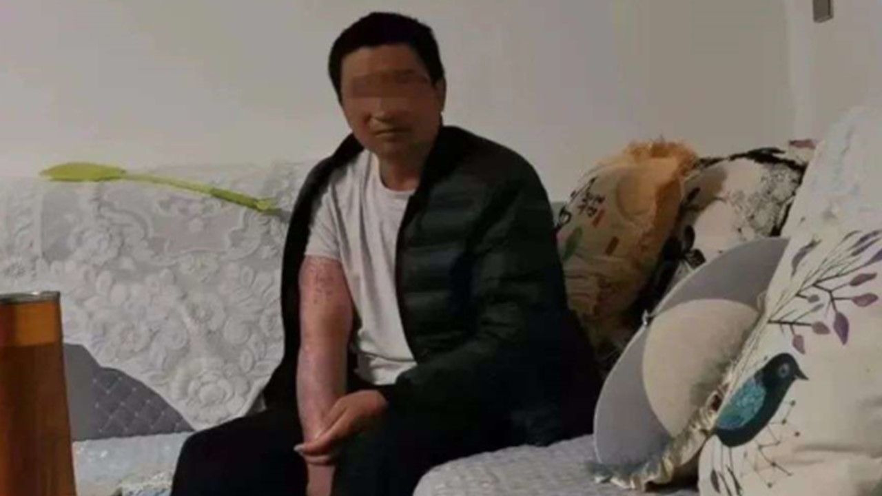 男子控诉，遭奔驰司机亮证逼迫让路—一场关于权力与公德的较量