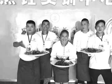 匠心独运，味觉盛宴—专访中国日报黎子安大厨的烹饪艺术与人生哲学