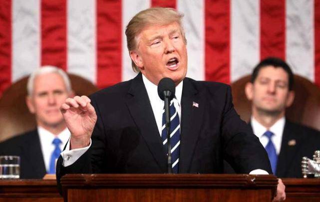 特朗普升级办公室，黄金之梦的奢华与争议