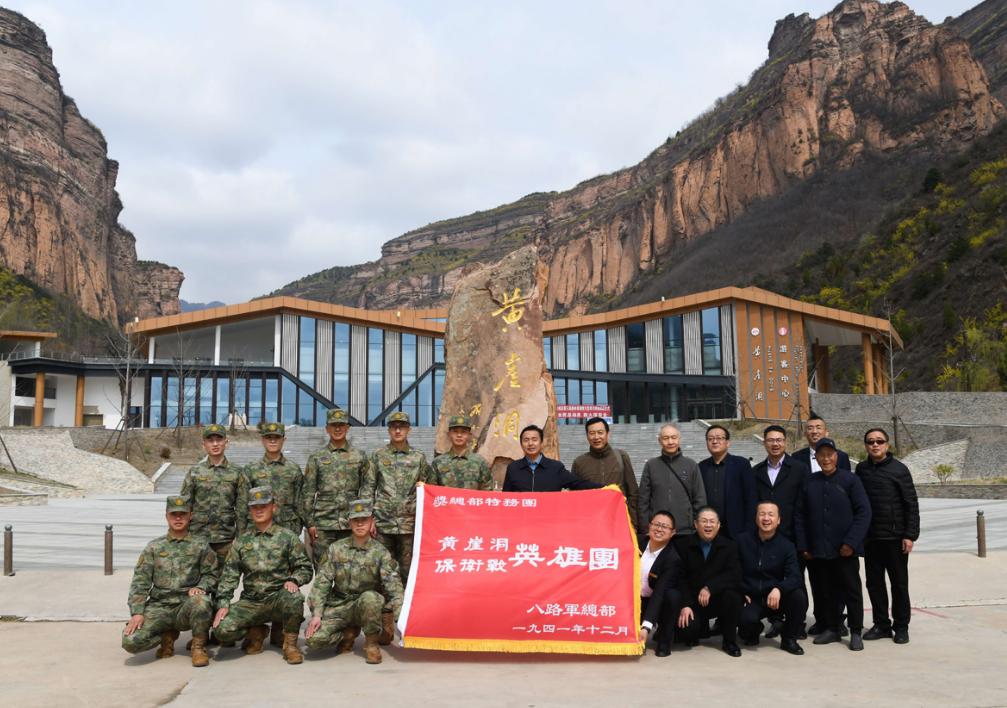 战旗荣归，杨靖宇支队的英雄传奇