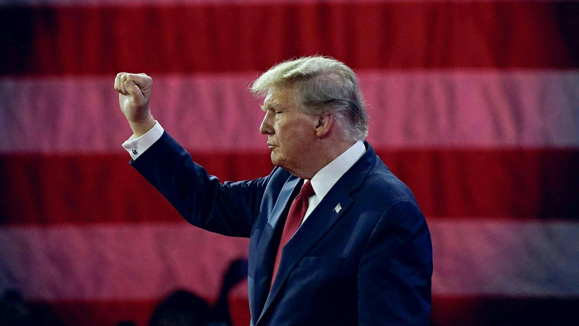 特朗普自曝美国在俄乌冲突中的获利真相，利益交织的复杂局面