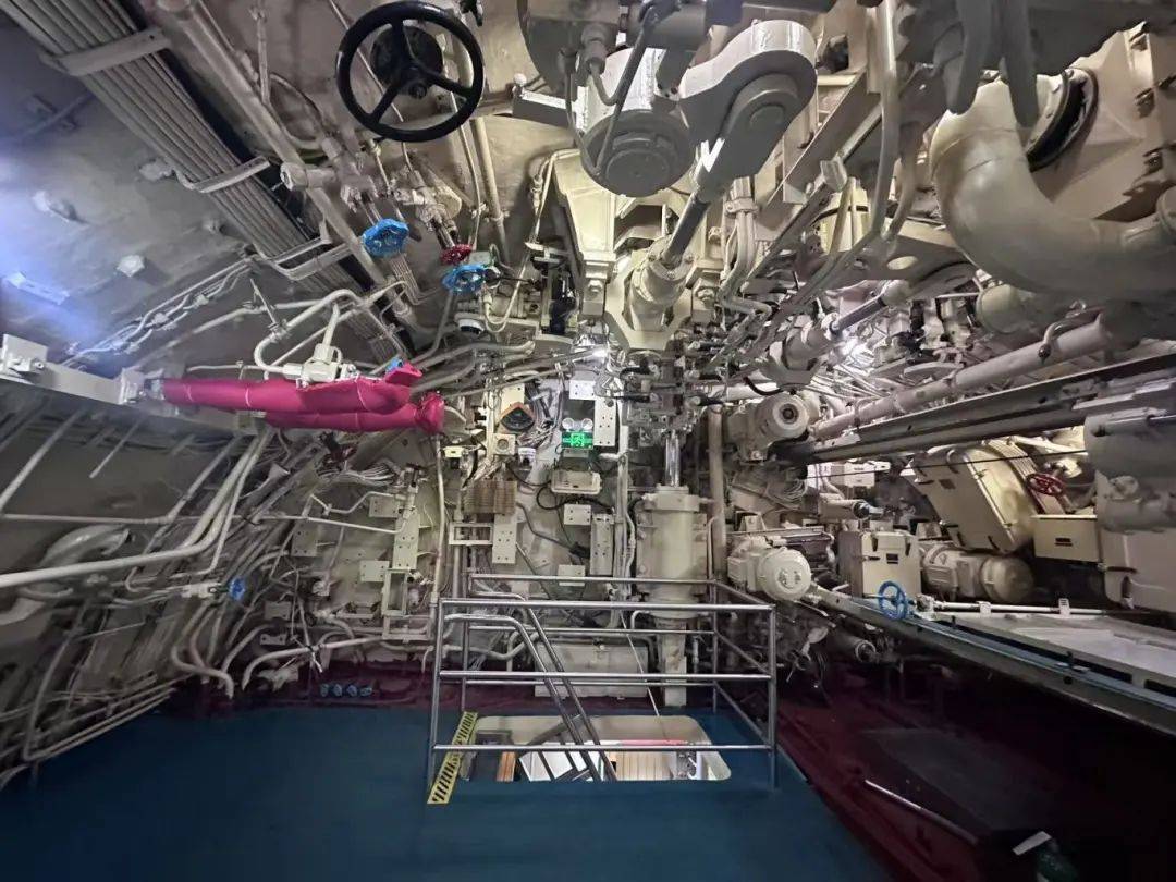 近距离感受大国重器,中国科技创新的震撼与力量 近距离感受大国重器,中国科技创新的震撼与力量