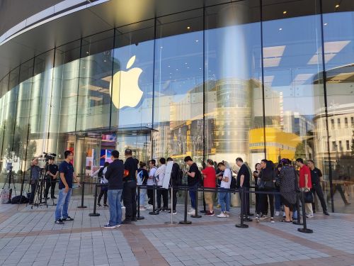 直击北京苹果店，iPhone 17发售盛况