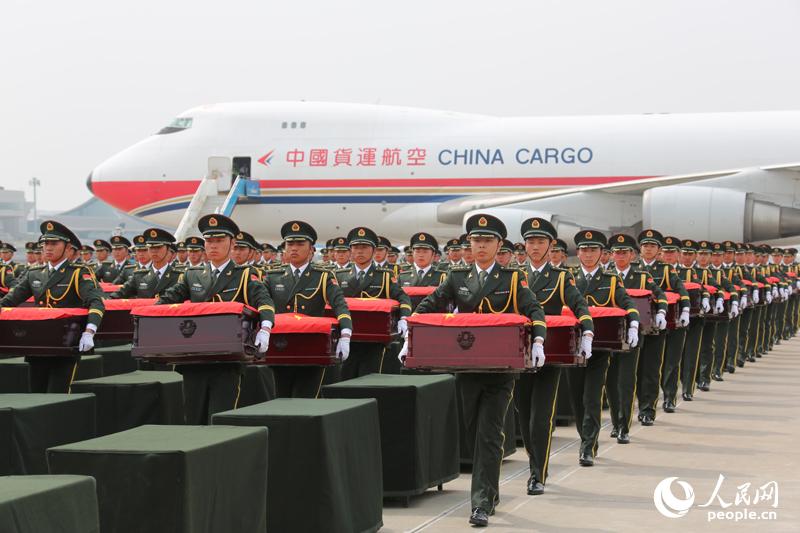 73岁老人跨越千里，沈阳迎烈士父亲回国，一段跨越时空的深情之旅