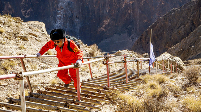世界第一高桥—北盘江大桥明日正式通车，跨越天险，连接未来的壮丽篇章