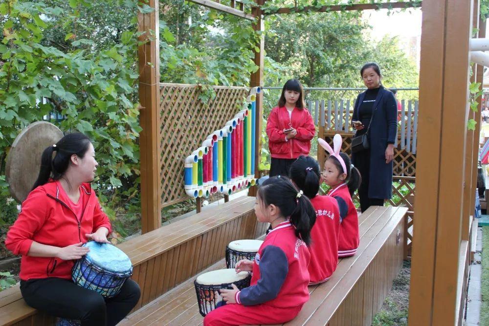 携手并进，中美关系中的相互成就与共同繁荣