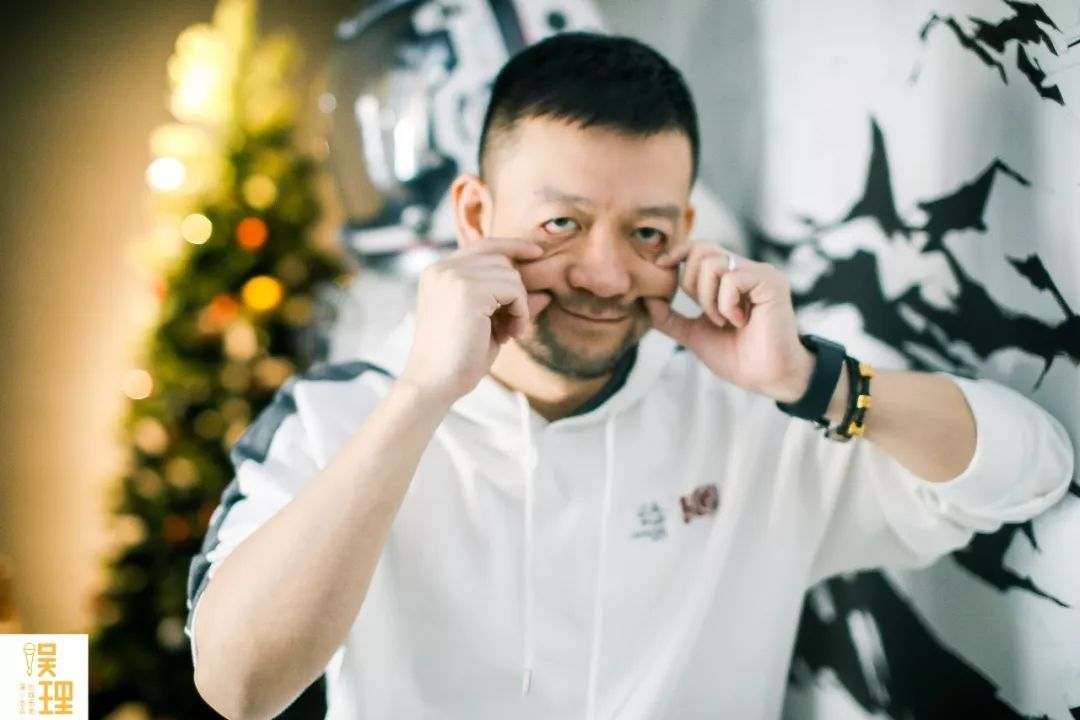 郭帆的创作奇迹，边看阅兵边改剧本的非凡之旅