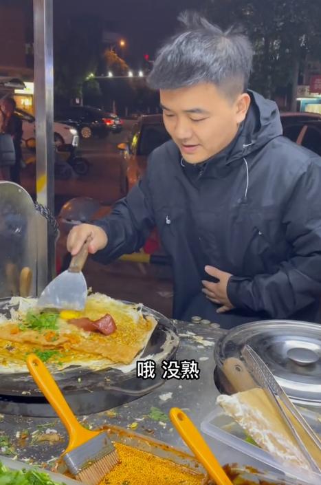 天津街头小吃传奇，无语哥的煎饼果子传奇
