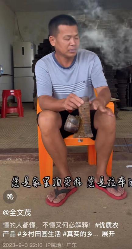 奥运冠军全红婵开学，与院长苏炳添的温馨合影