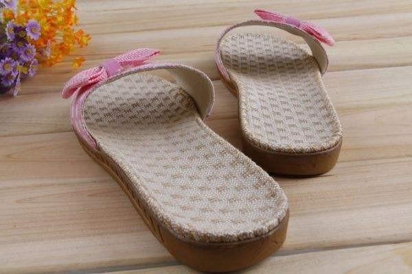 男子穿拖鞋散步意外遭遇，毒蛇突袭，惊魂未定的拖鞋之旅