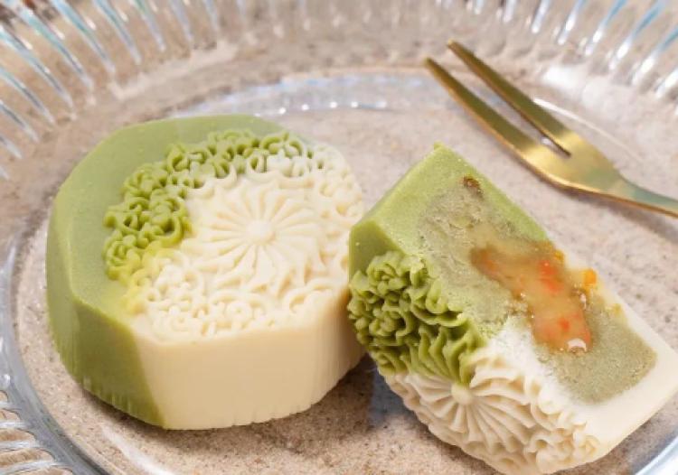 星巴克员工曝卖不出月饼，垫钱自购背后的故事