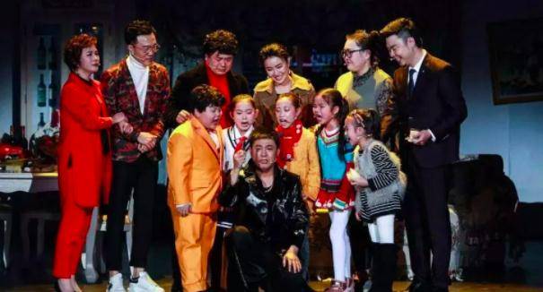 乌克兰难民在美轻轨上不幸遇害，悲剧背后的深刻反思