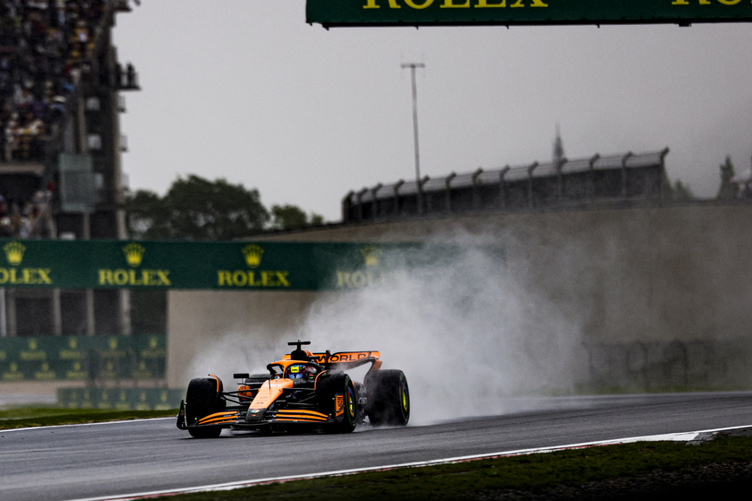 中国男子4x400接力刷新全国纪录，速度与激情的完美碰撞