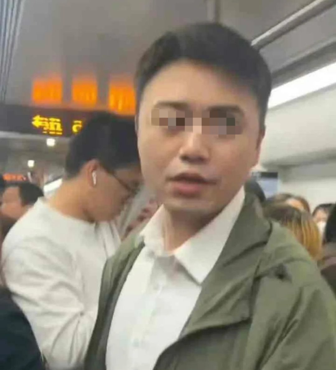 男子地铁被诬陷偷拍案二审未宣判，正义的迟来与公众的期待