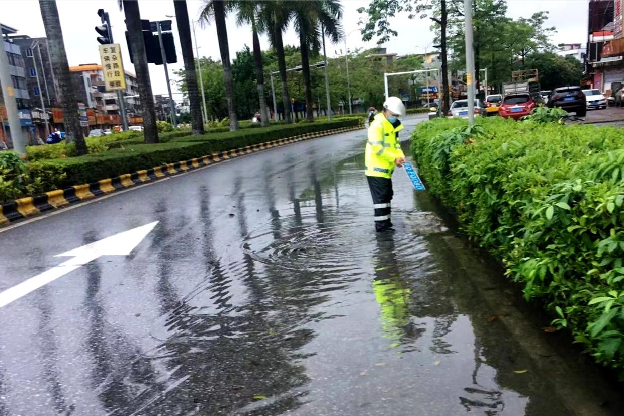 暴雨来袭，多地或将遭遇罕见大暴雨