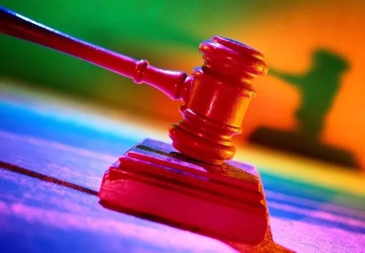 男子评论局长免职消息被拘 处罚最终撤销，言论自由与法治精神的平衡