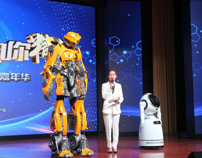 马斯克转发浏阳无人机烟花秀，科技与艺术的跨界盛宴