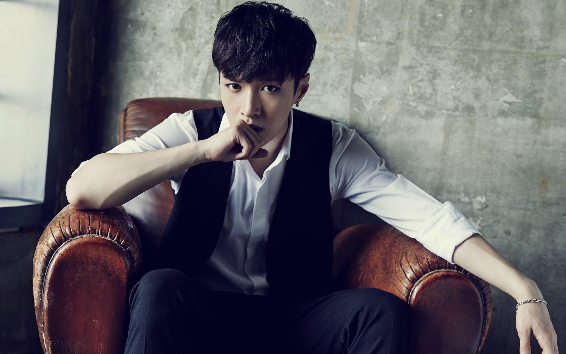 草原上的纸片舞，一场关于自由与灵动的舞蹈盛宴