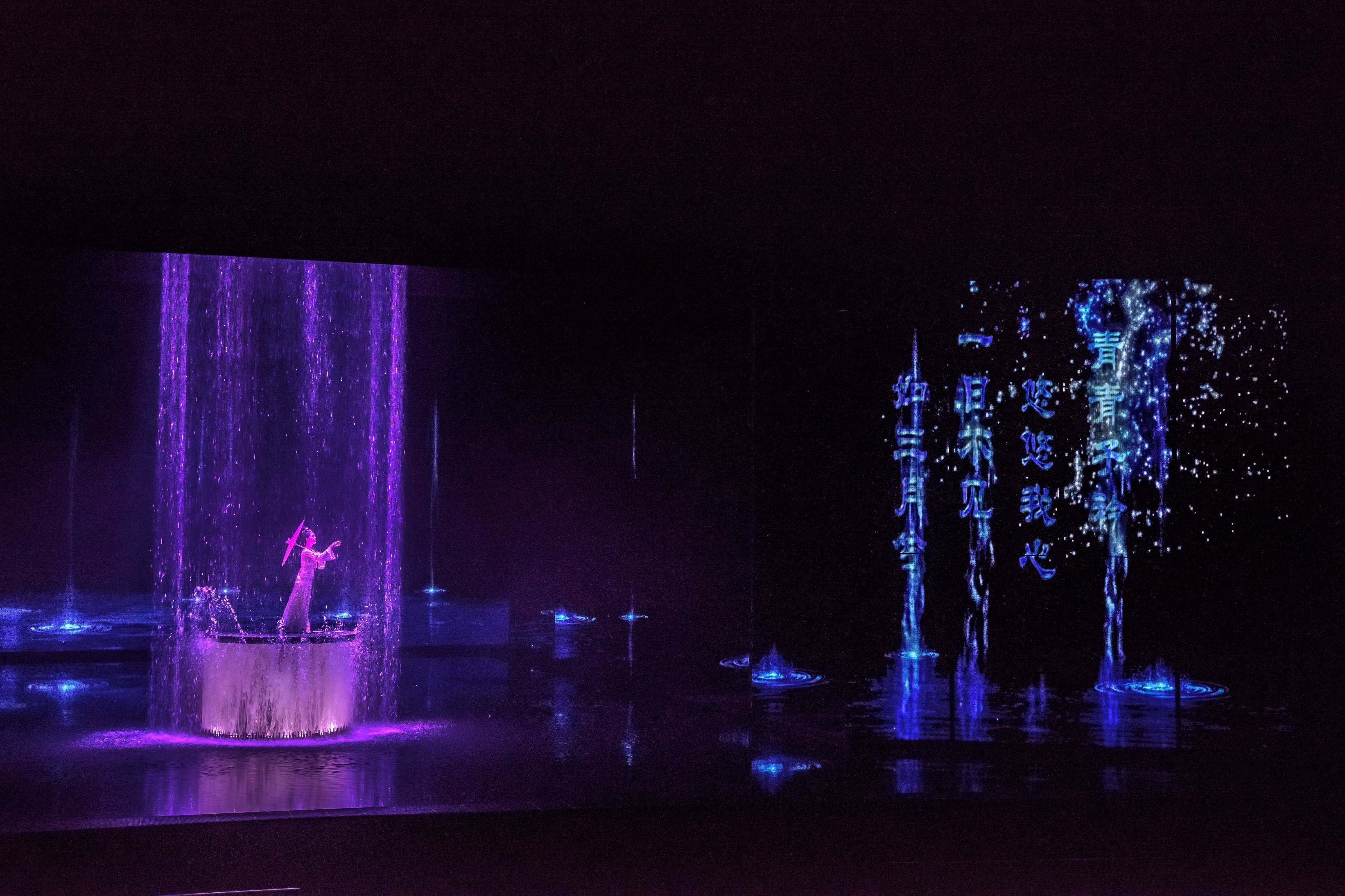 草原上的纸片舞，一场视觉与心灵的盛宴