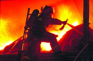 中国气象局升级台风应急响应,筑牢防台安全网,守护人民生命财产安全 中国气象局升级台风应急响应,筑牢防台安全网,守护人民生命财产安全