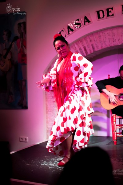 意外与惊喜的交响，女孩的生日蛋糕奇遇