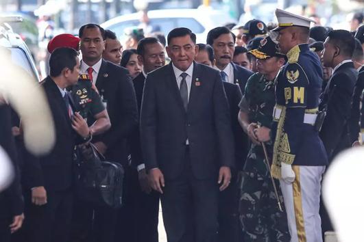 印尼国防部长激动宣布，将采购中国歼-10C战斗机，深化双边防务合作新篇章