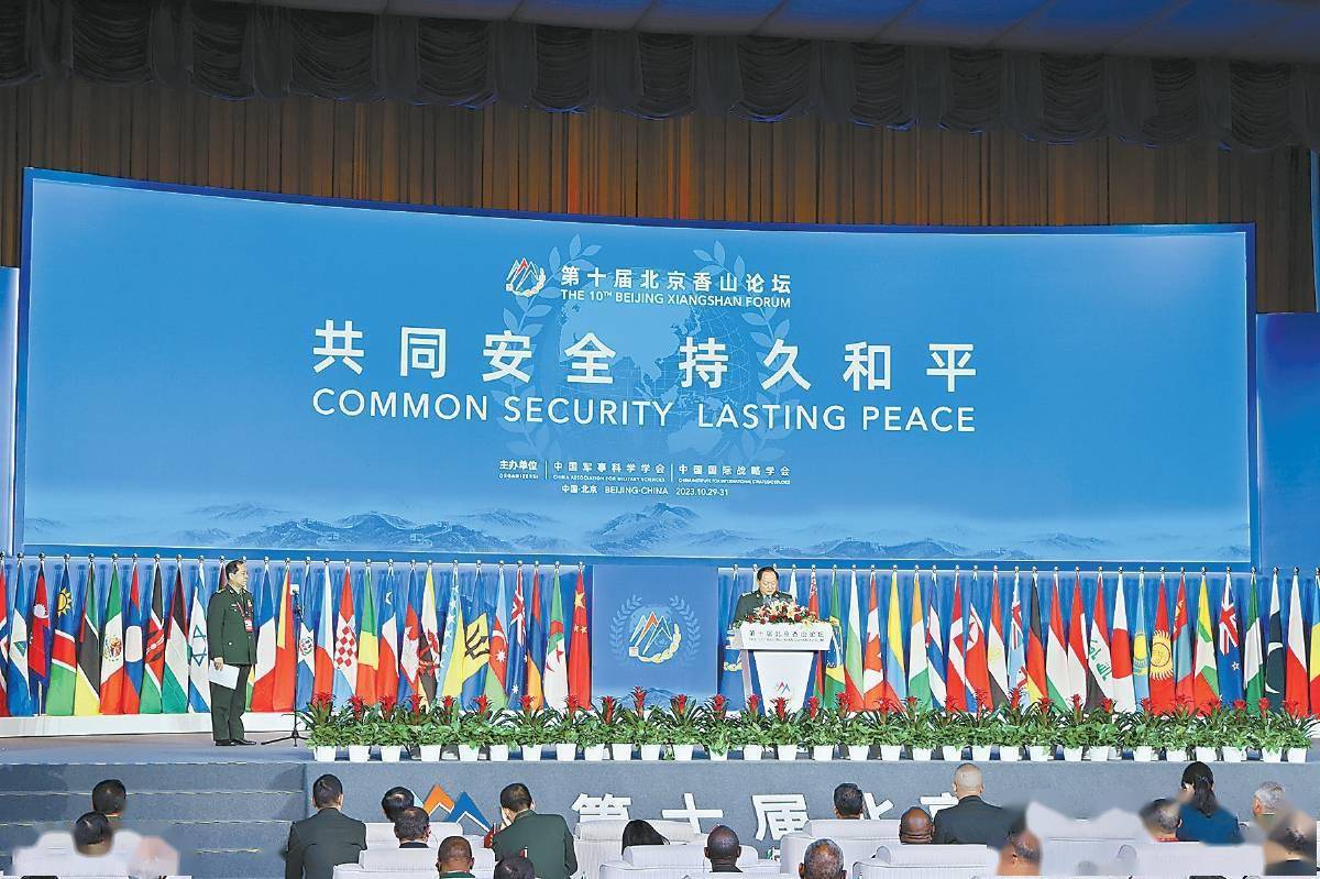 乌克兰总统泽连斯基与加拿大总理特鲁多通电话，加强合作，共谋地区安全与稳定