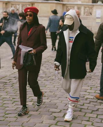 成都七中校服，从校园走向巴黎时装周的潮流新宠