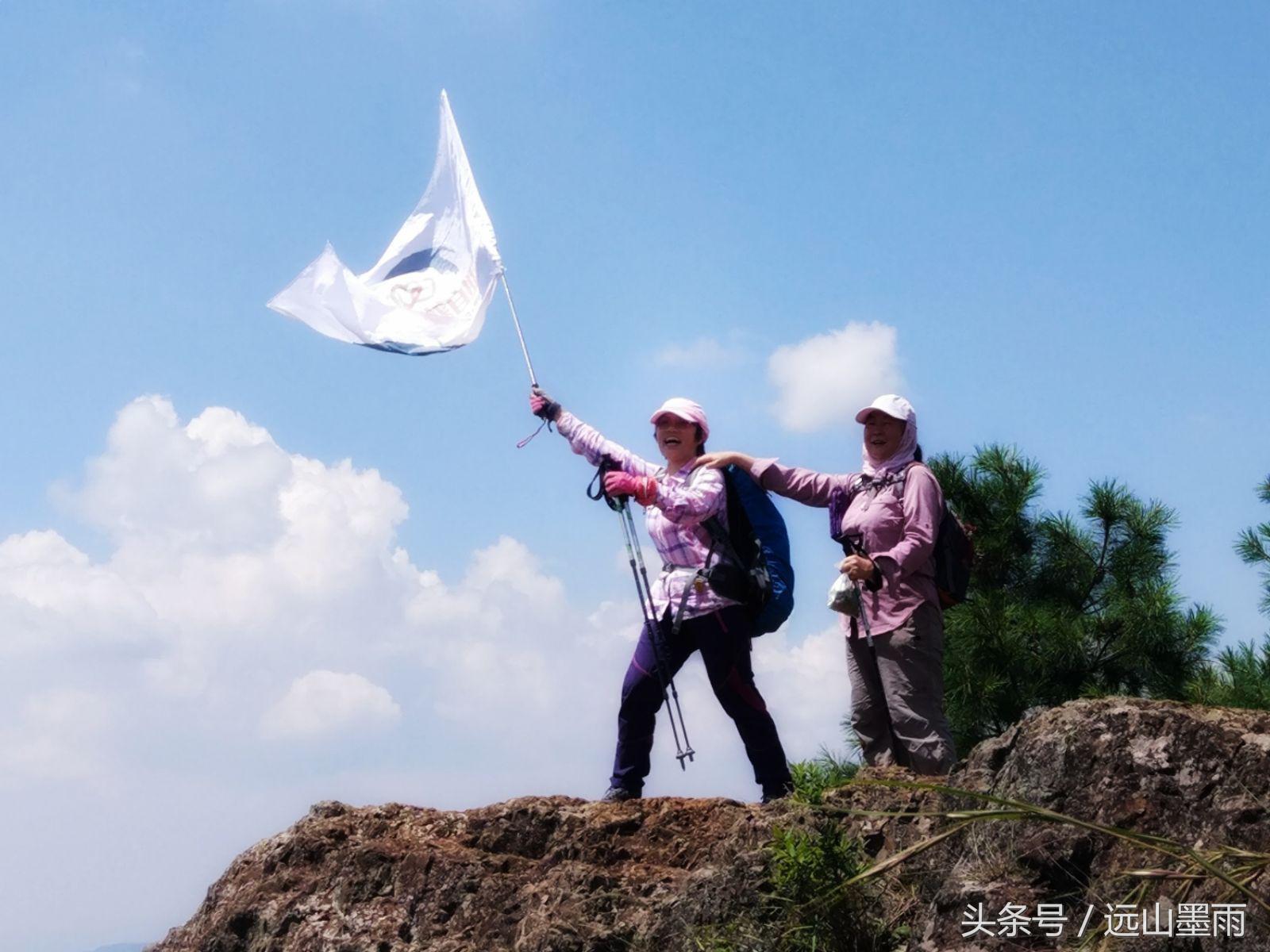 中央气象台发布台风红色预警,全民防台,共筑安全防线 中央气象台发布台风红色预警,全民防台,共筑安全防线